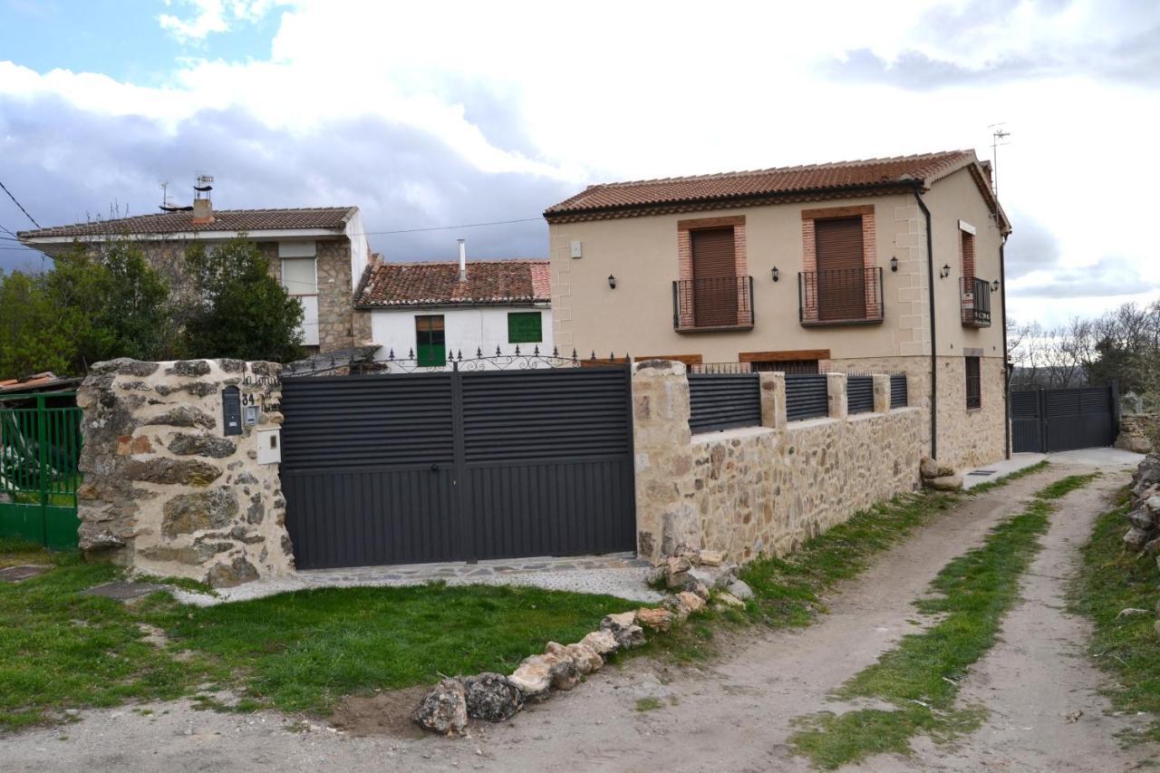 La Portada De Abajo Villa Gallegos Bagian luar foto