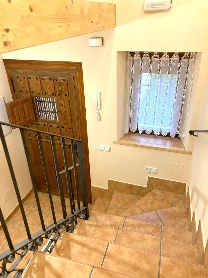 La Portada De Abajo Villa Gallegos Bagian luar foto