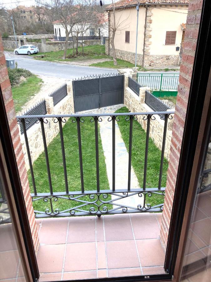 La Portada De Abajo Villa Gallegos Bagian luar foto