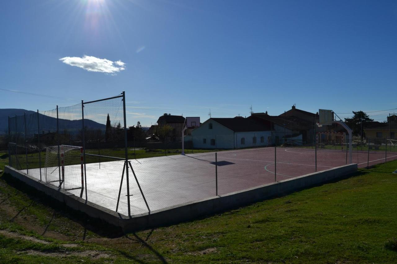 La Portada De Abajo Villa Gallegos Bagian luar foto