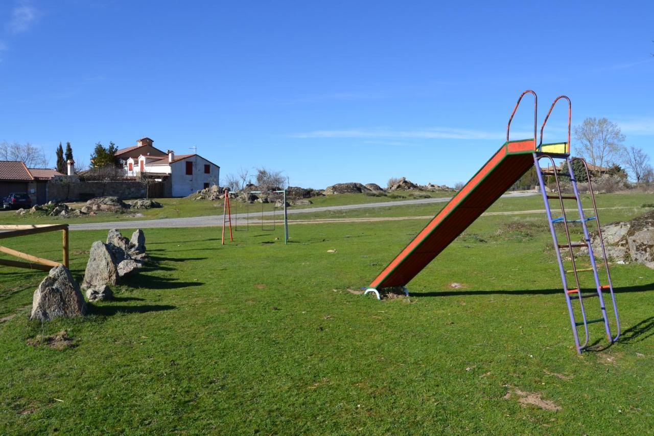 La Portada De Abajo Villa Gallegos Bagian luar foto